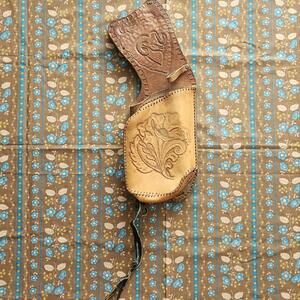 Vintage Western Hand Tooled leather Holster Saddle Bag Flower Design SEE PHOTOS